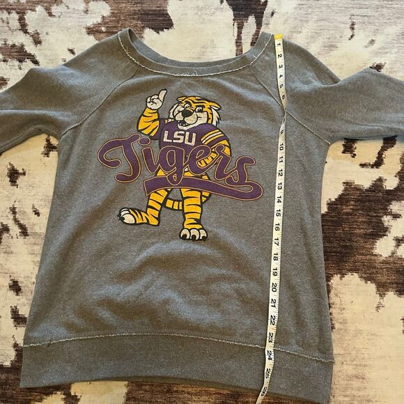 LSU Tigers Sweatshirt - Picture 3 of 5